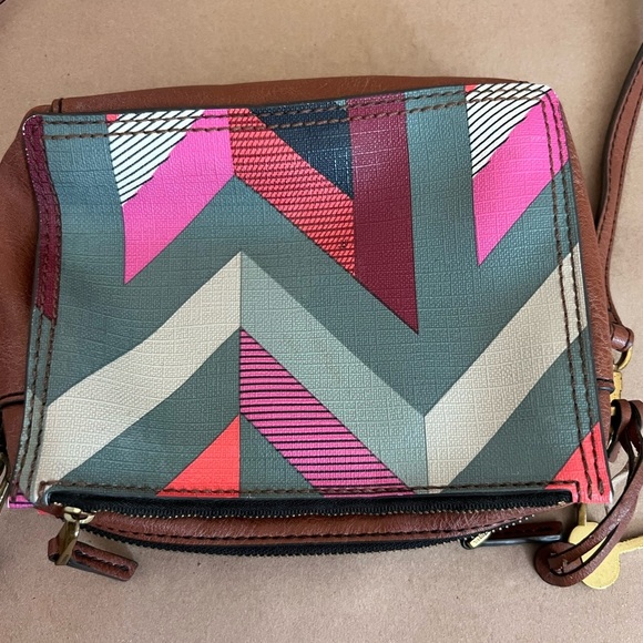 Fossil Coated Canvas Leather Trim  Chevron Campbell Triple Zip Crossbody Bag - Picture 8 of 16